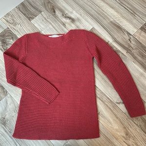 Contemporaine rose coloured sweater